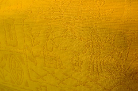 たんぽぽ色のエジプト壁画風木綿名古屋帯【全長326.5cm】