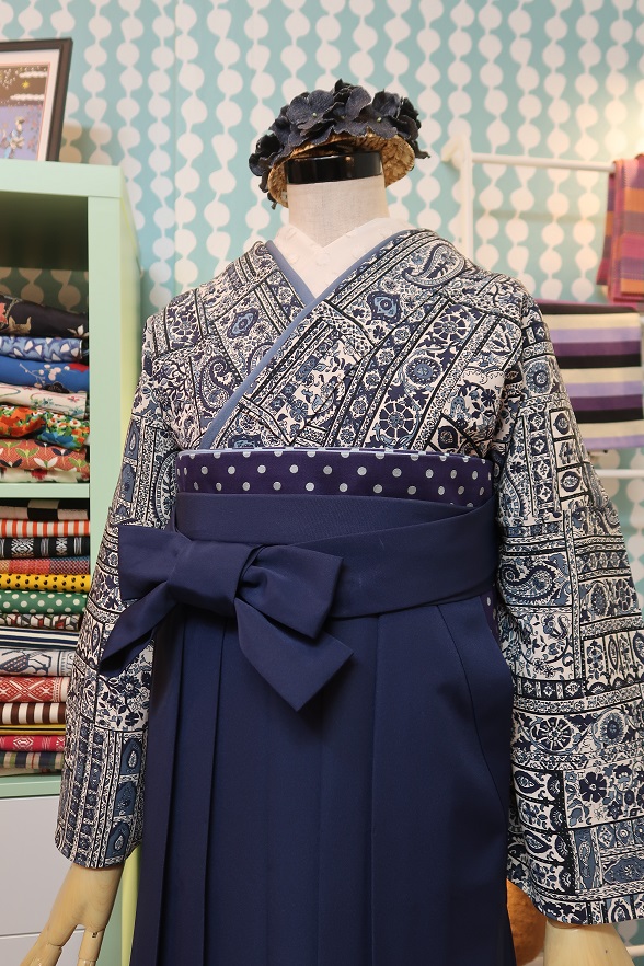 【レンタル衣装】卒業式袴・着物・帯・襦袢・着付け小物セット「北欧レトロ更紗」