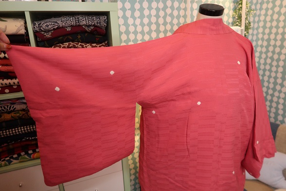 ピンクに白ドット絞りの袷羽織【丈80cm】 